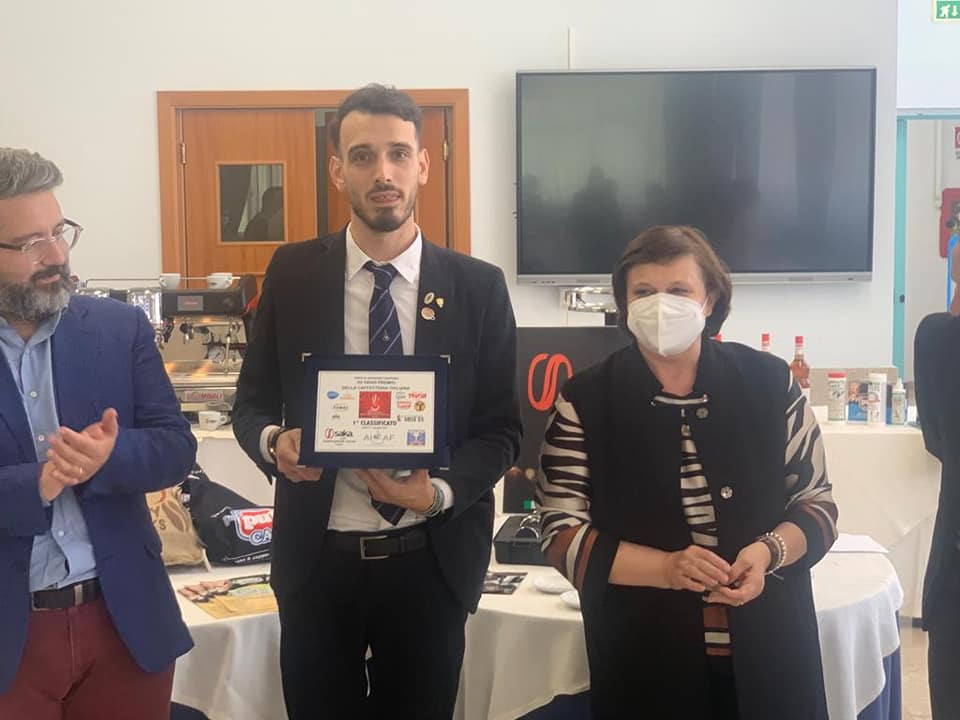 Antonio Tamburrino vince la tappa di Napoli del Gran Premio della caffetteria italiana