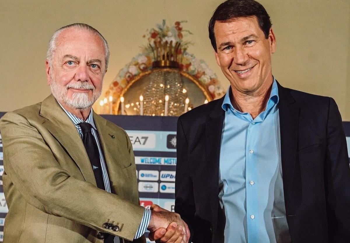 Napoli presenta Rudi Garcia come nuovo allenatore: l’obiettivo è vincere trofei